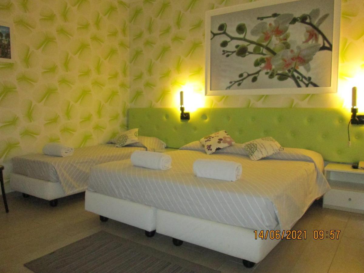 Hotel Tropical أوستوني المظهر الخارجي الصورة